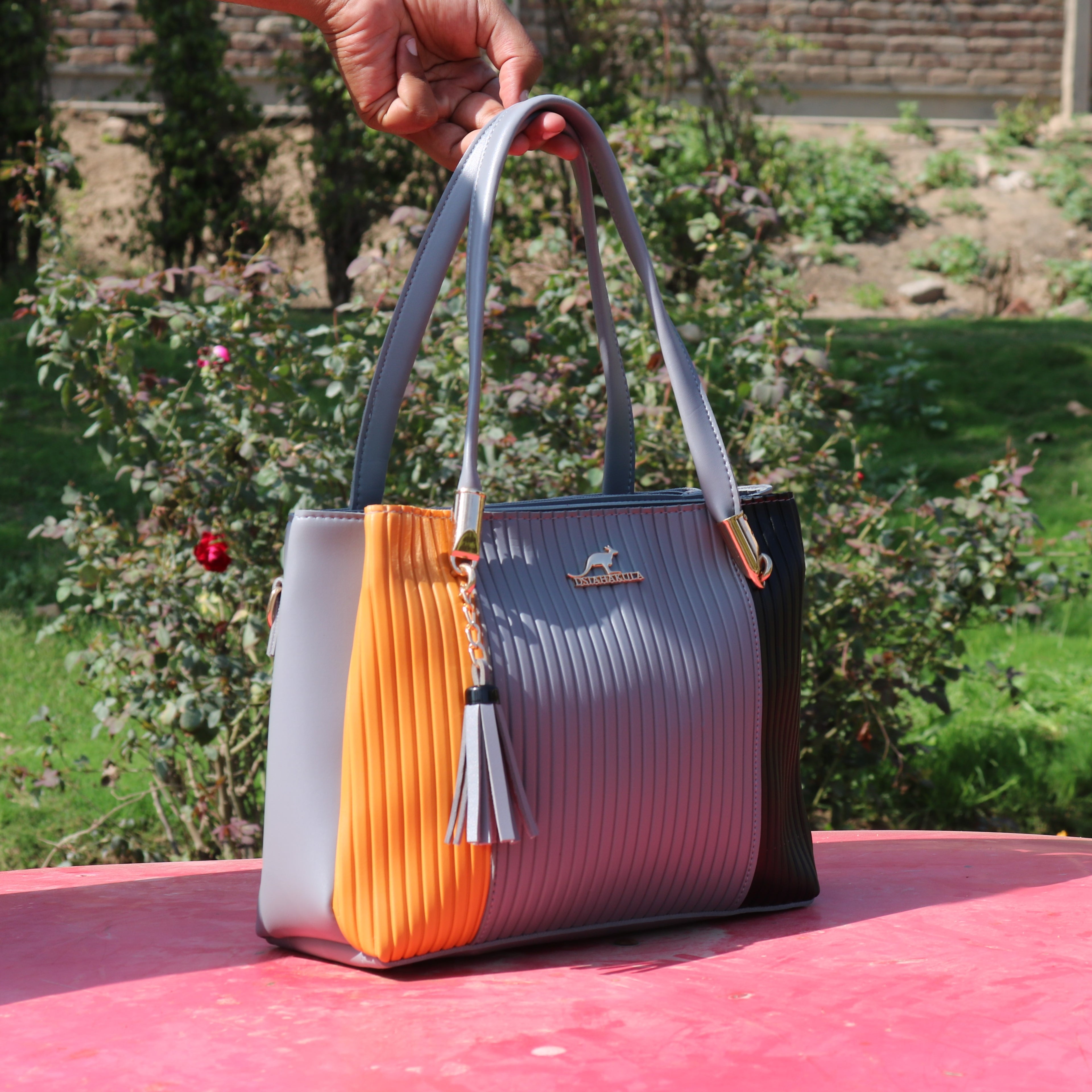 Multicolor Ribbed Tote Bag